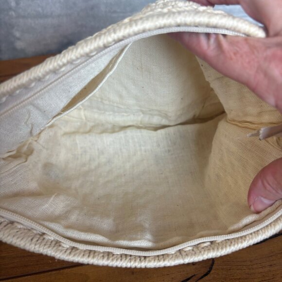 Handmade Macrame Clutch With Wooden Beads & Zipper Closure Boho Retro vintage - Picture 5 of 9